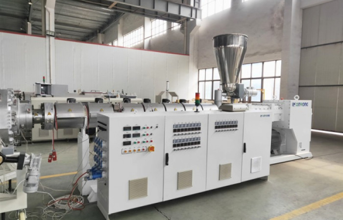 pvc-plastic-pipe-extrusion-line-with-hot (3)