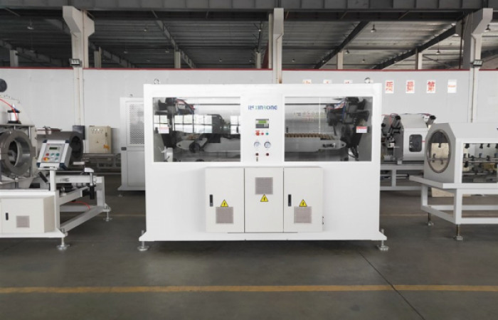 pvc-plastic-pipe-extrusion-line-with-hot (4)