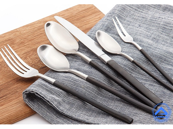 spoon-and-fork-set